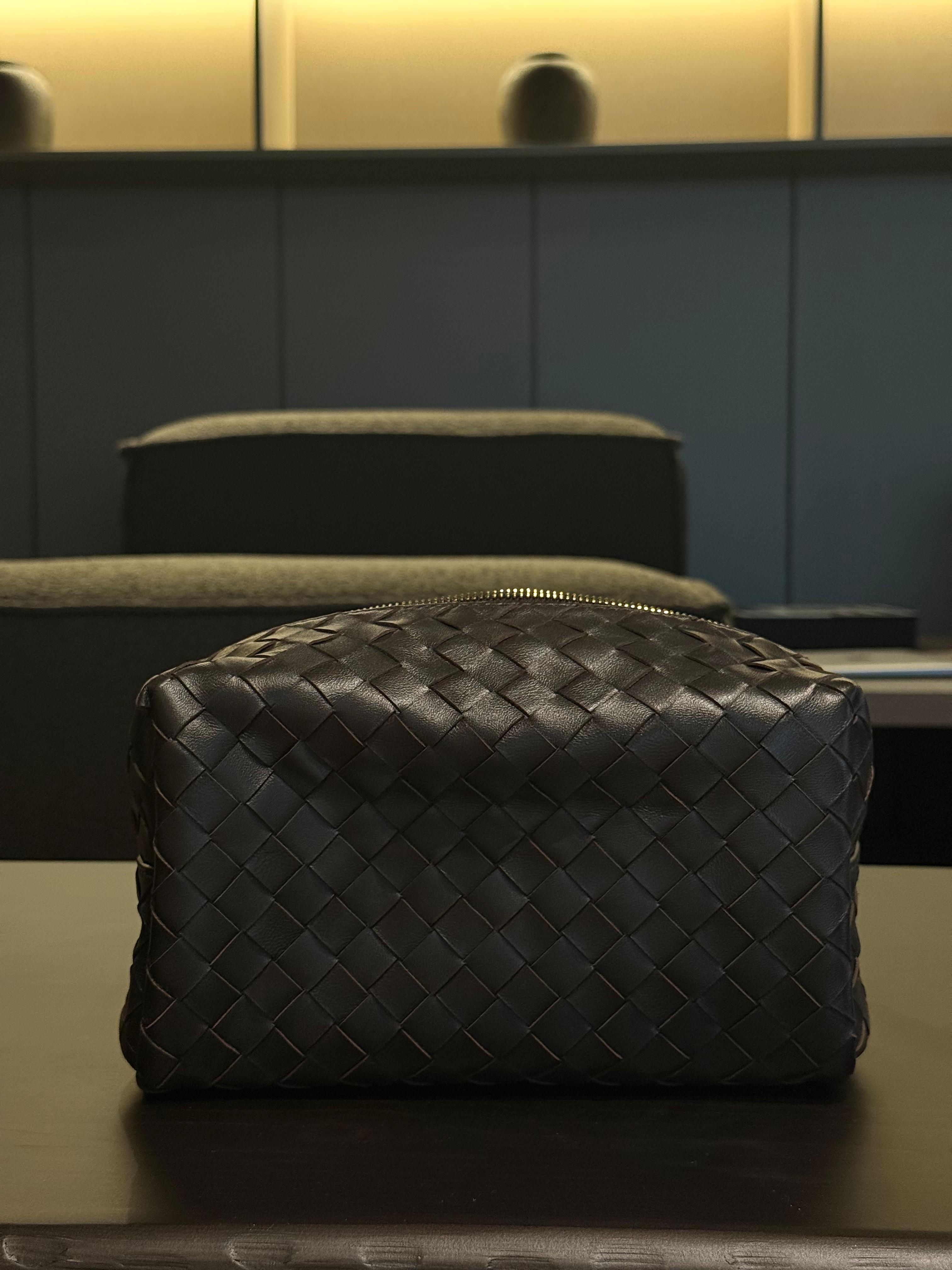 Leather Pouch Estelle - CHOCOLATE