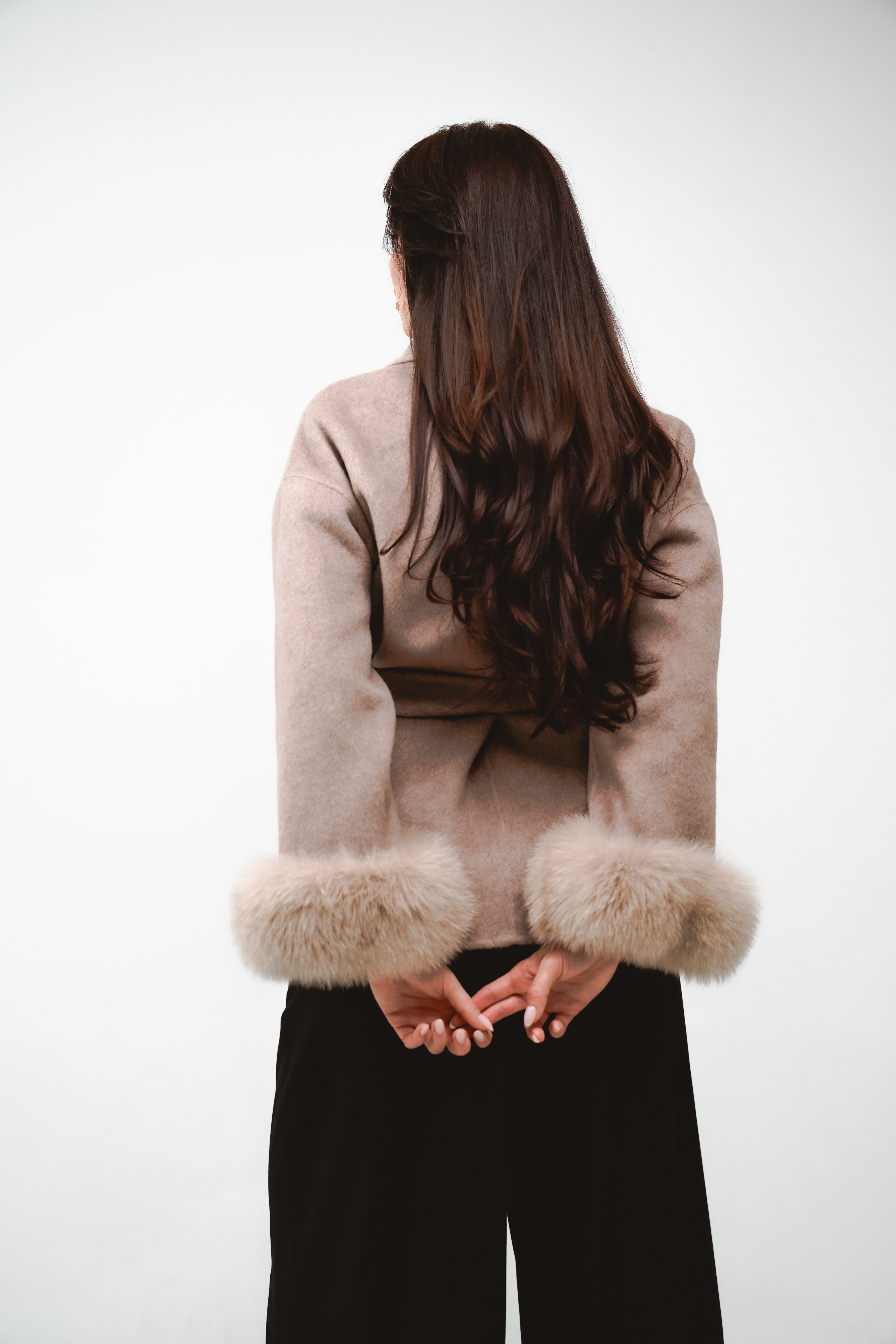 Wool coat rona finefurs with real fox fur with belt vlněný kabát s liškou
