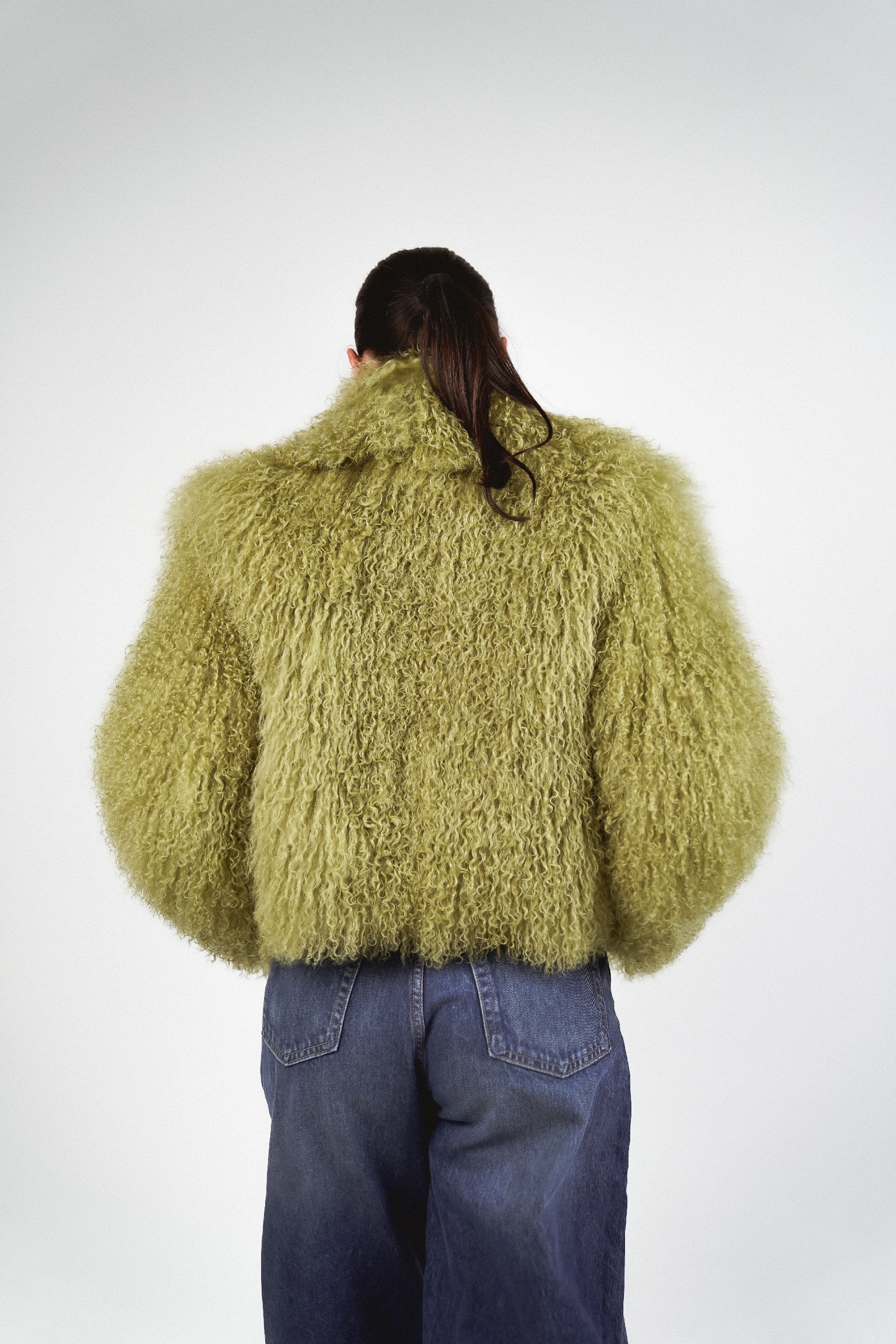 Mongolian Coat Dramatic 50 / Avocado